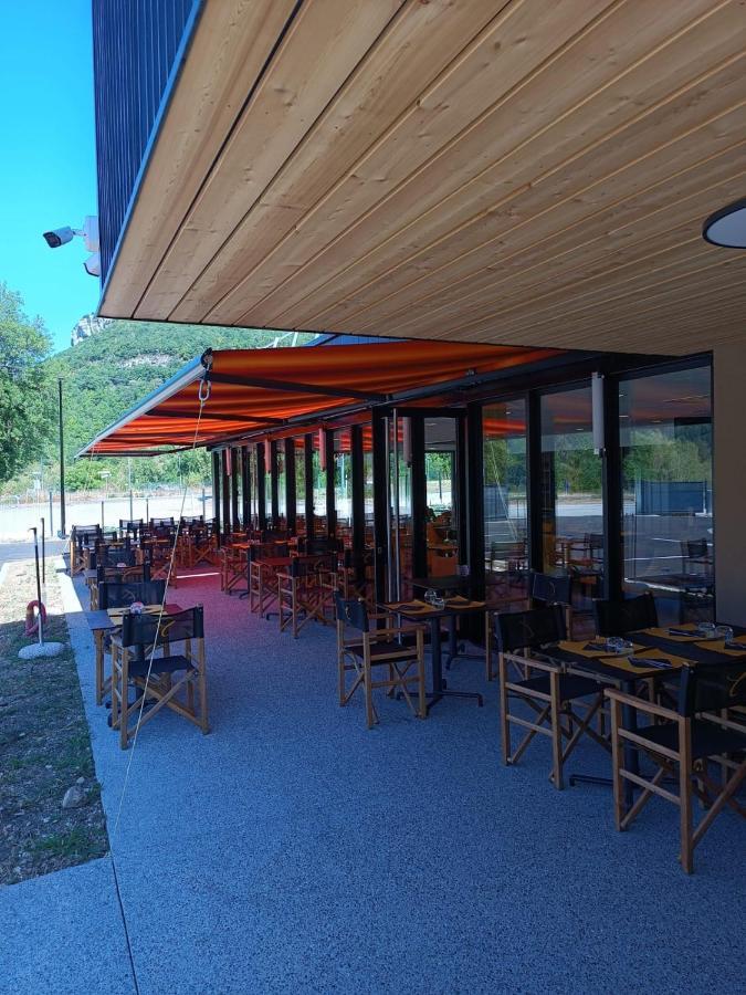 סן-קלוד Hotel Restaurant Akena Molinges - La Brocatelle מראה חיצוני תמונה