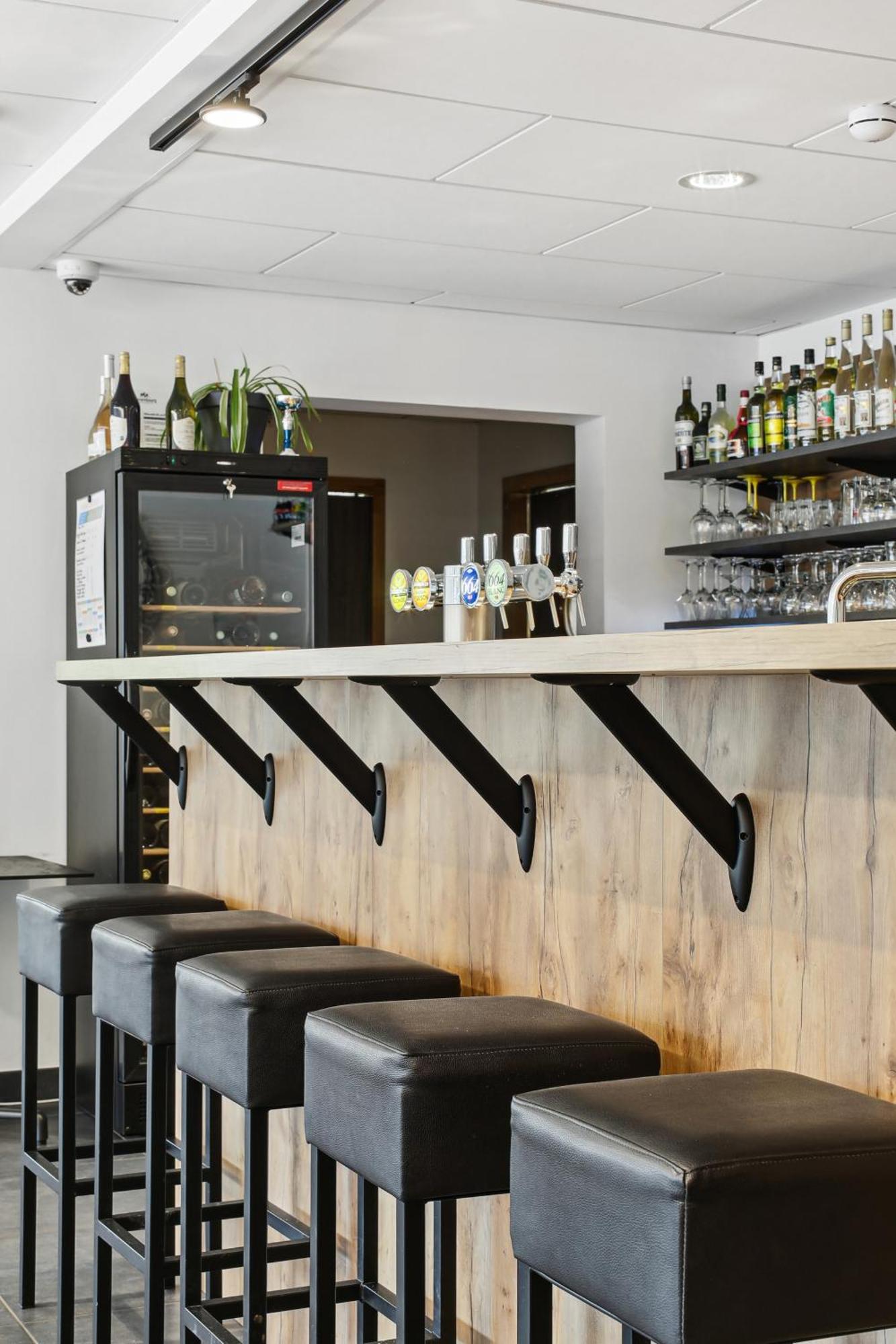 סן-קלוד Hotel Restaurant Akena Molinges - La Brocatelle מראה חיצוני תמונה