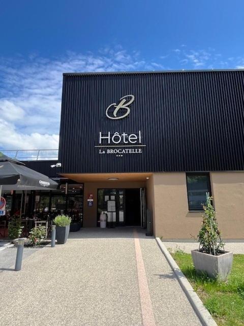 סן-קלוד Hotel Restaurant Akena Molinges - La Brocatelle מראה חיצוני תמונה